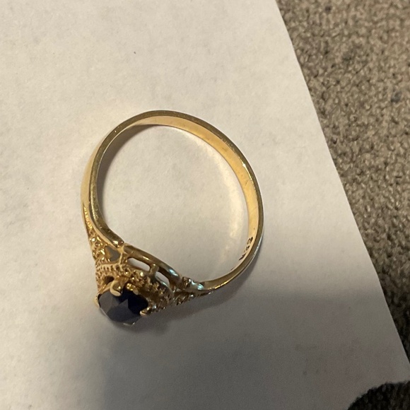 Sapphire 10 kt Gold Ring size 5.5 - Picture 4 of 5